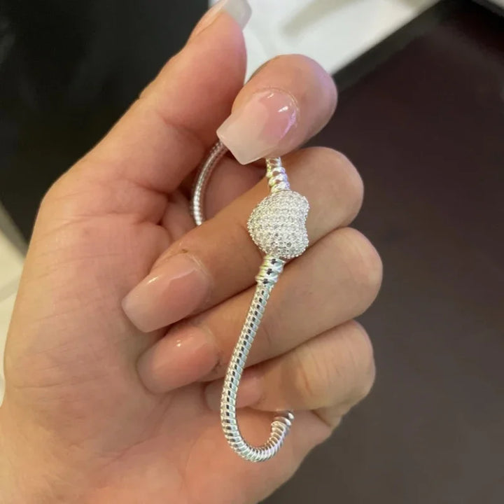 Premium Pandora Bracelet – A Touch of Sophistication for Your Style